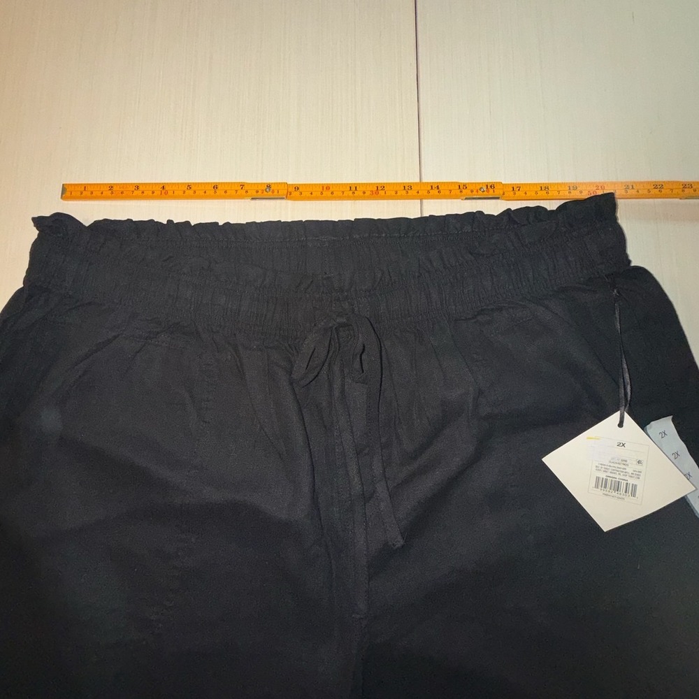 Ava & Viv Womens 2X Black Linen Blend Wide Leg Smocked Waist Crop Pants NEW - Picture 5 of 8